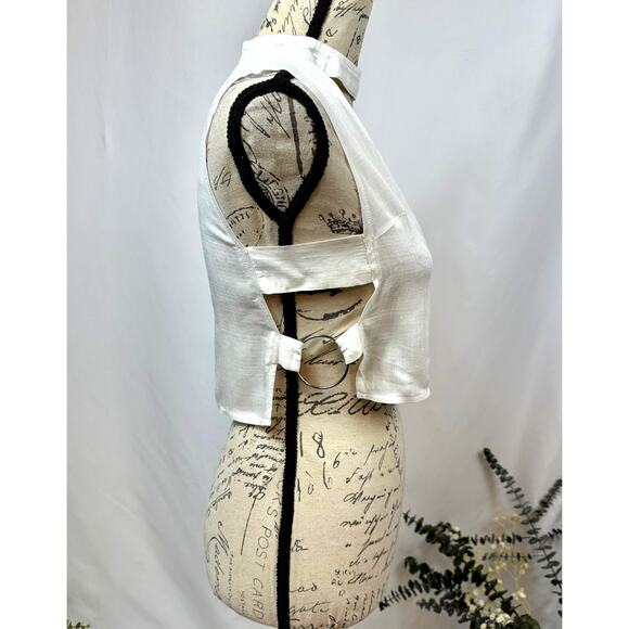 Charms Fashion Choker Crop Top V-Neck Rings on Each Side White M - Picture 11 of 15